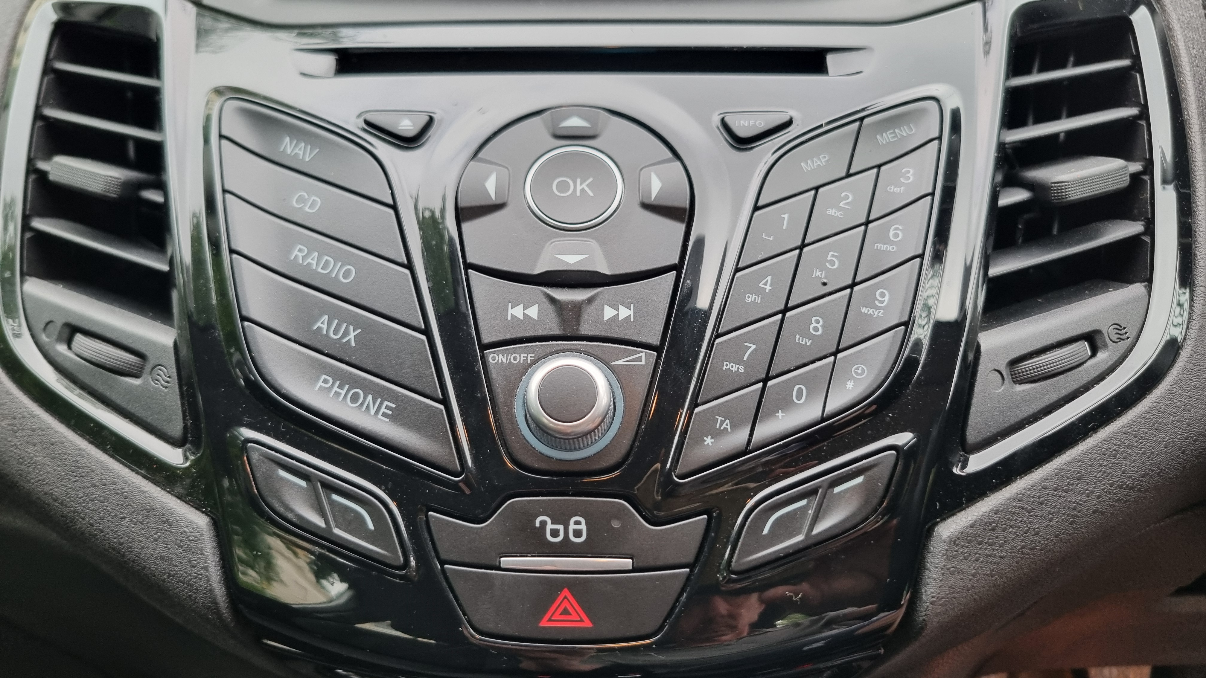 Ford Fiesta   1.0T EcoBoost Zetec