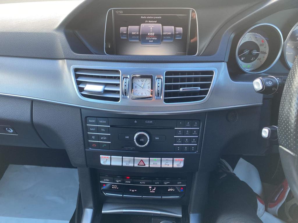 Mercedes E220d AMG Line  Night Edition