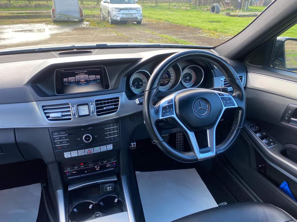 Mercedes E220d AMG Line  Night Edition