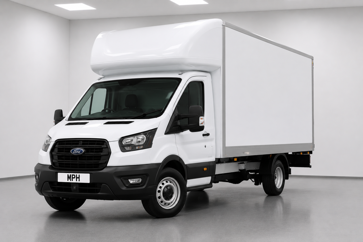 Ford Luton + Tail Lift Leader L4 2L 130PS 350