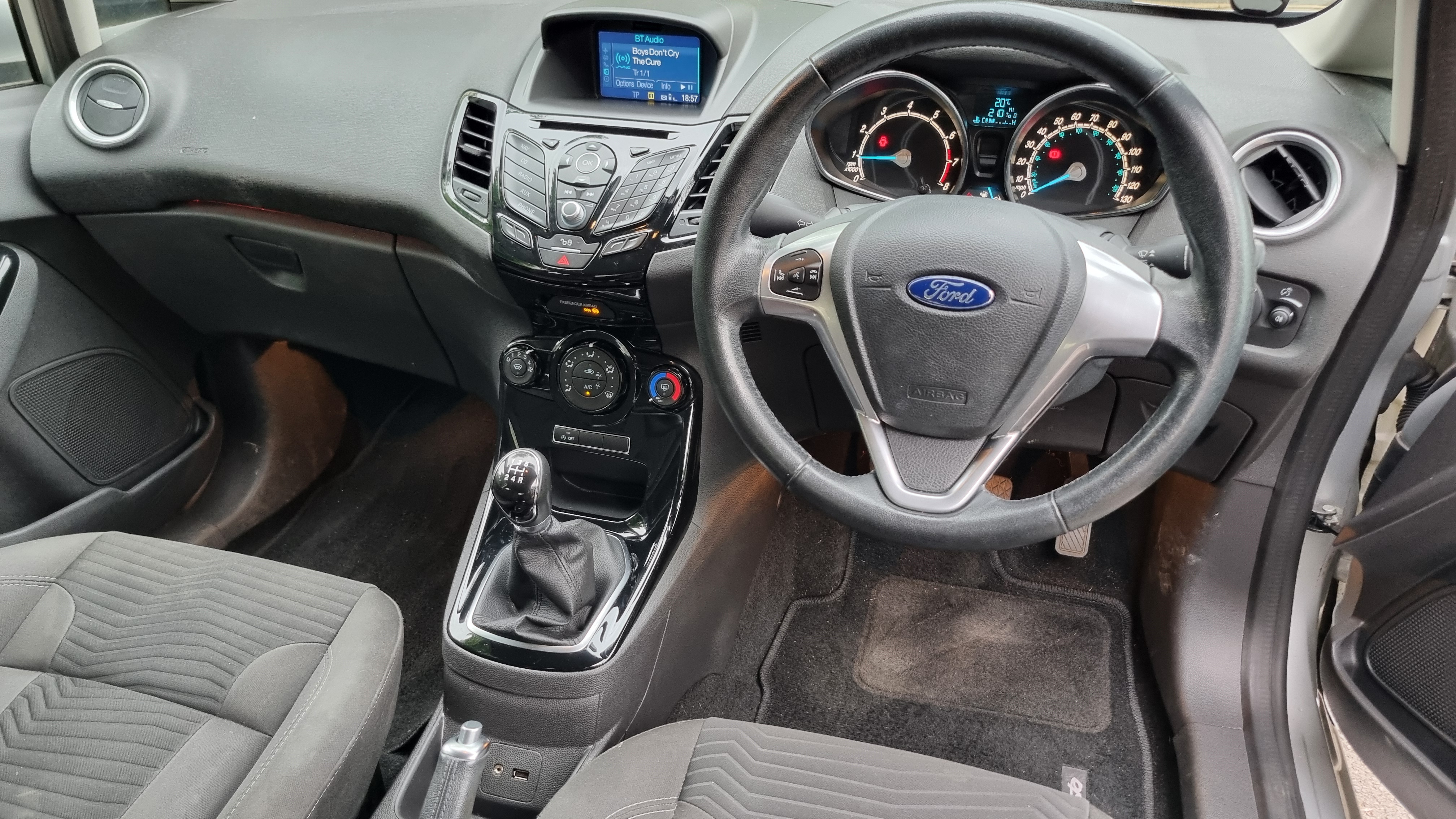 Ford Fiesta   1.0T EcoBoost Zetec